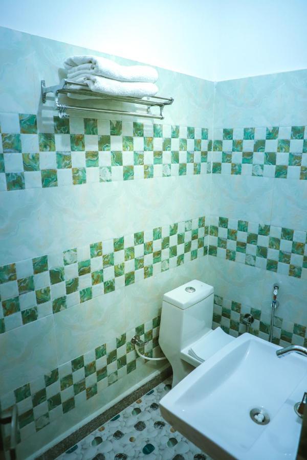 Hotel Srp Rishīkesh Esterno foto